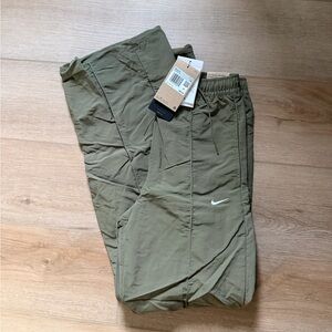 Nike Sportswear Everything Wovens NWT